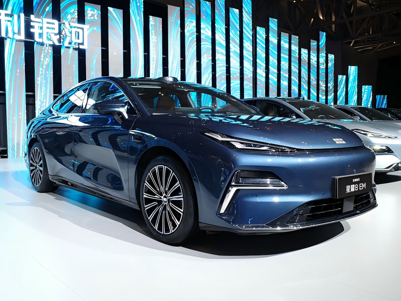 Geely Galaxy Xingyao 8 Em, Phev lớn với EM-P Hybrid, ra mắt có thể