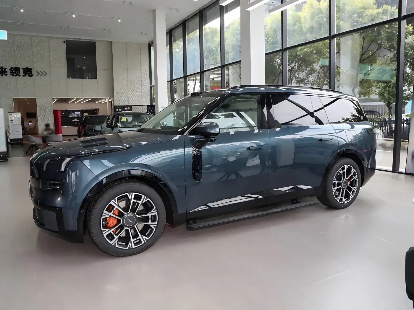 Lynk & Co 900 sẽ bắt đầu bán hàng trước vào ngày 25 tháng 3 và chính thức ra mắt vào cuối tháng 4!