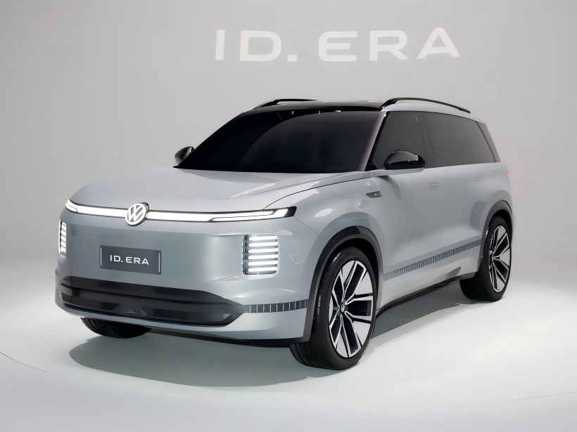 Phiên bản sản xuất của chiếc SUV phạm vi mở rộng, Volkswagen ID.era, dự kiến ​​sẽ ra mắt tại Triển lãm ô tô Quảng Châu và tung ra thị trường vào quý 1 năm 2026.
